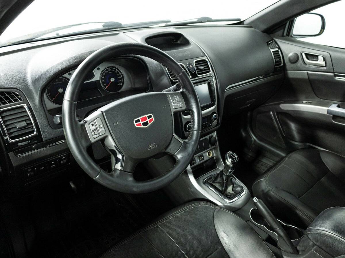 Geely Emgrand EC7, 2013 Фото №11