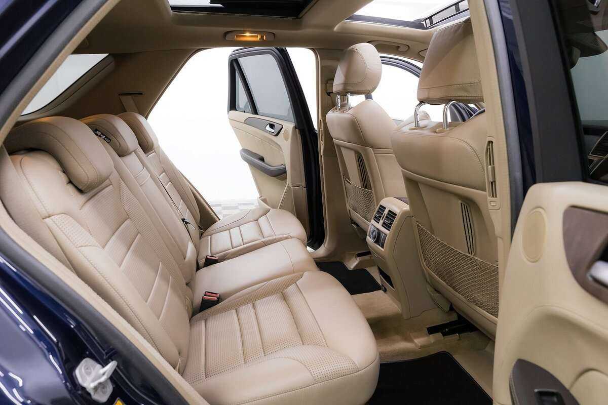 Mercedes-Benz M-Класс AMG 63 AMG, 2013 Фото №20