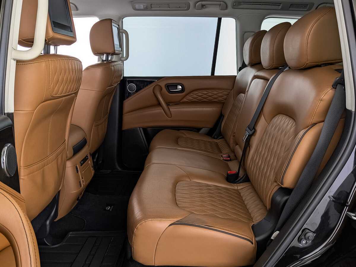 Infiniti QX80, 2018 Фото №18