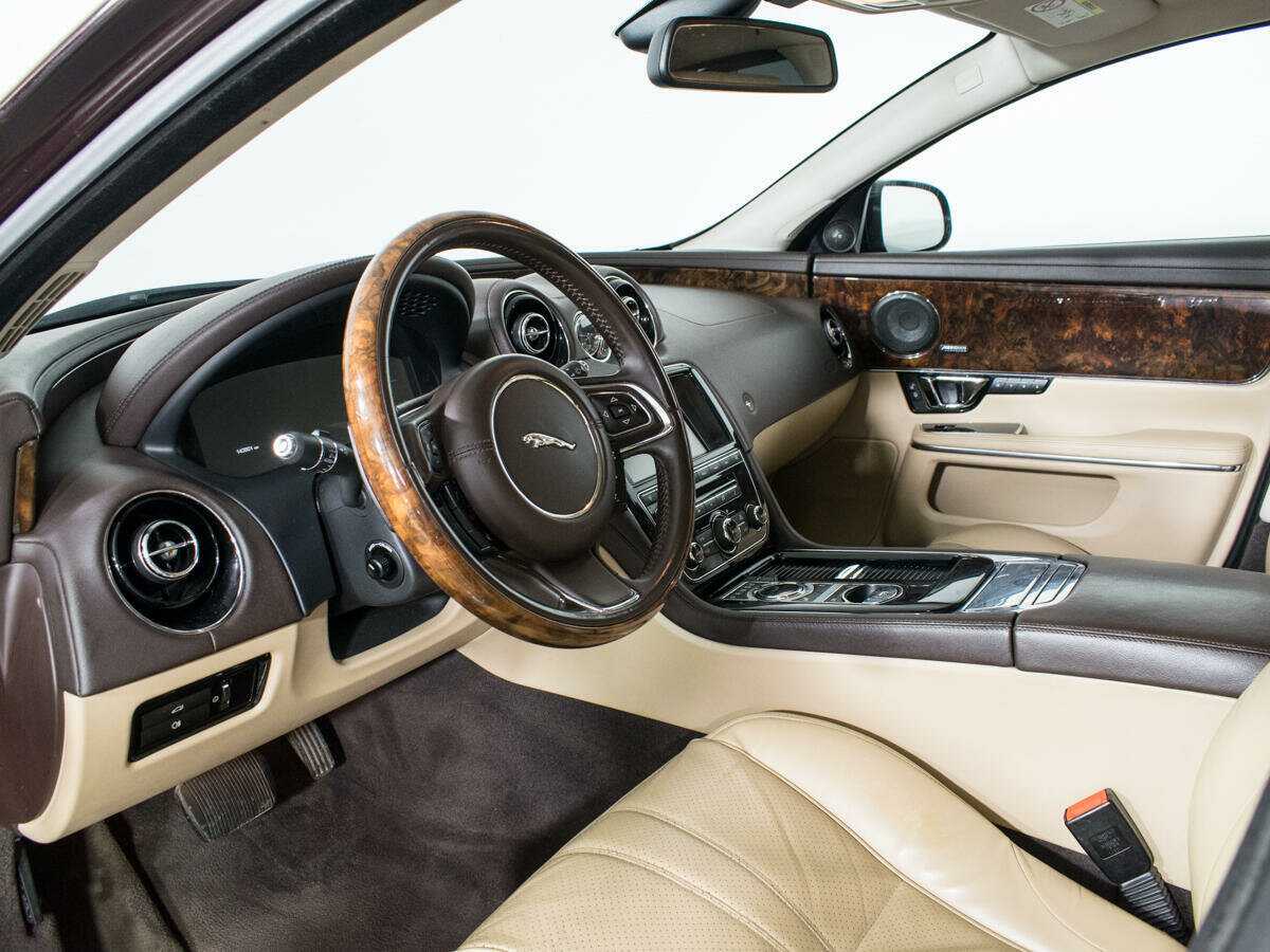 Jaguar XJ, 2014 Фото №13