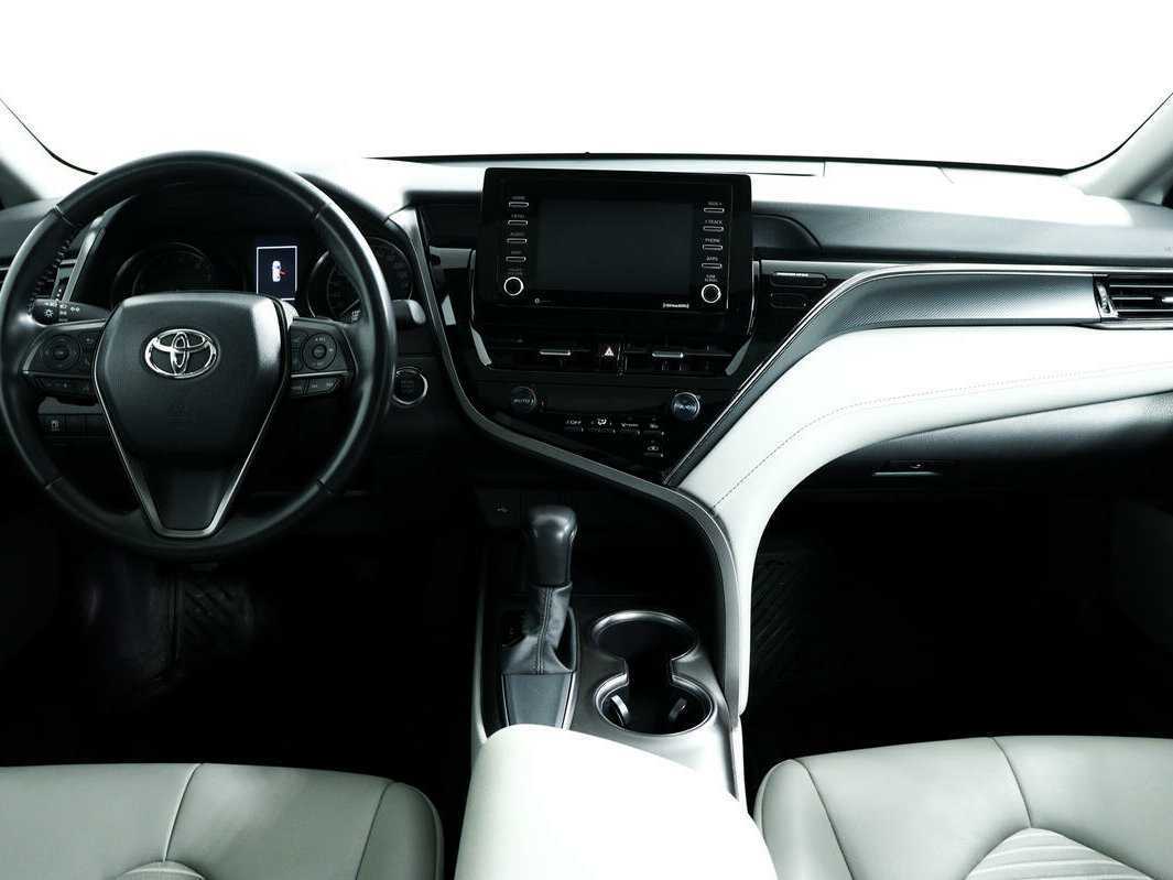 Toyota Camry, 2021 Фото №11