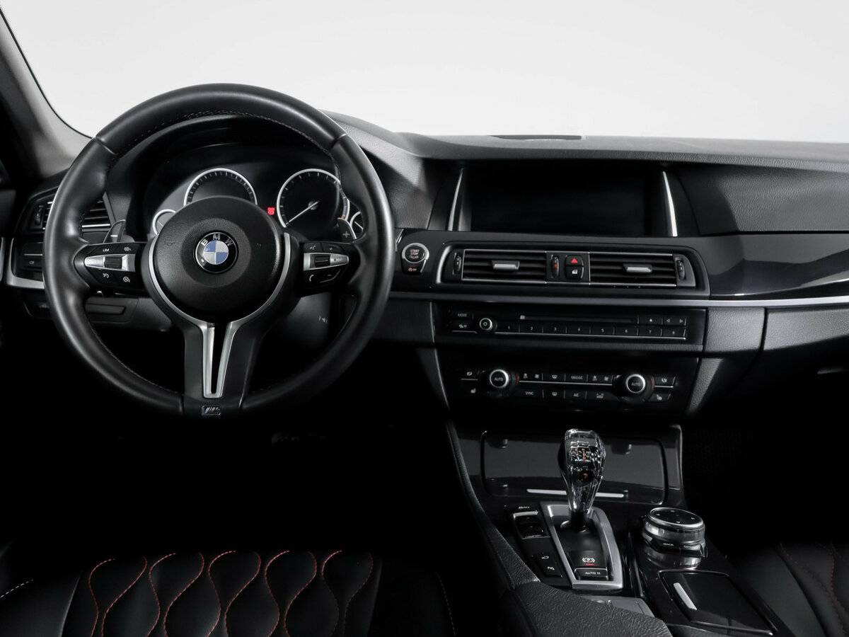 BMW 5 серии 528i VI (F10/F11/F07) Рестайлинг, 2014 Фото №12