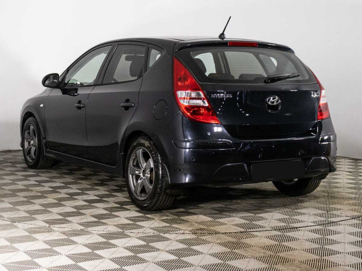 Hyundai i30, 2010 Фото №7