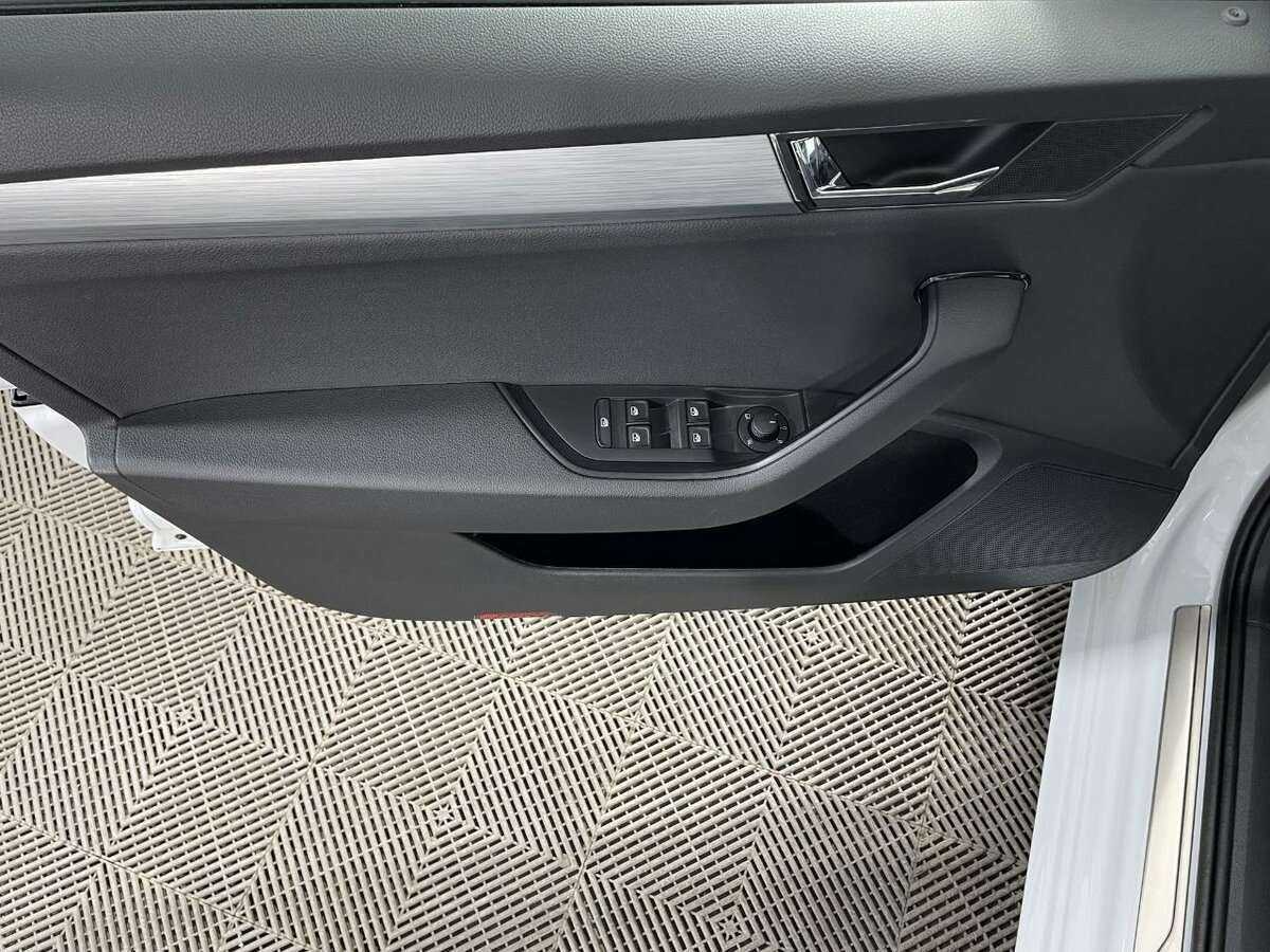 Skoda Superb, 2021 Фото №7