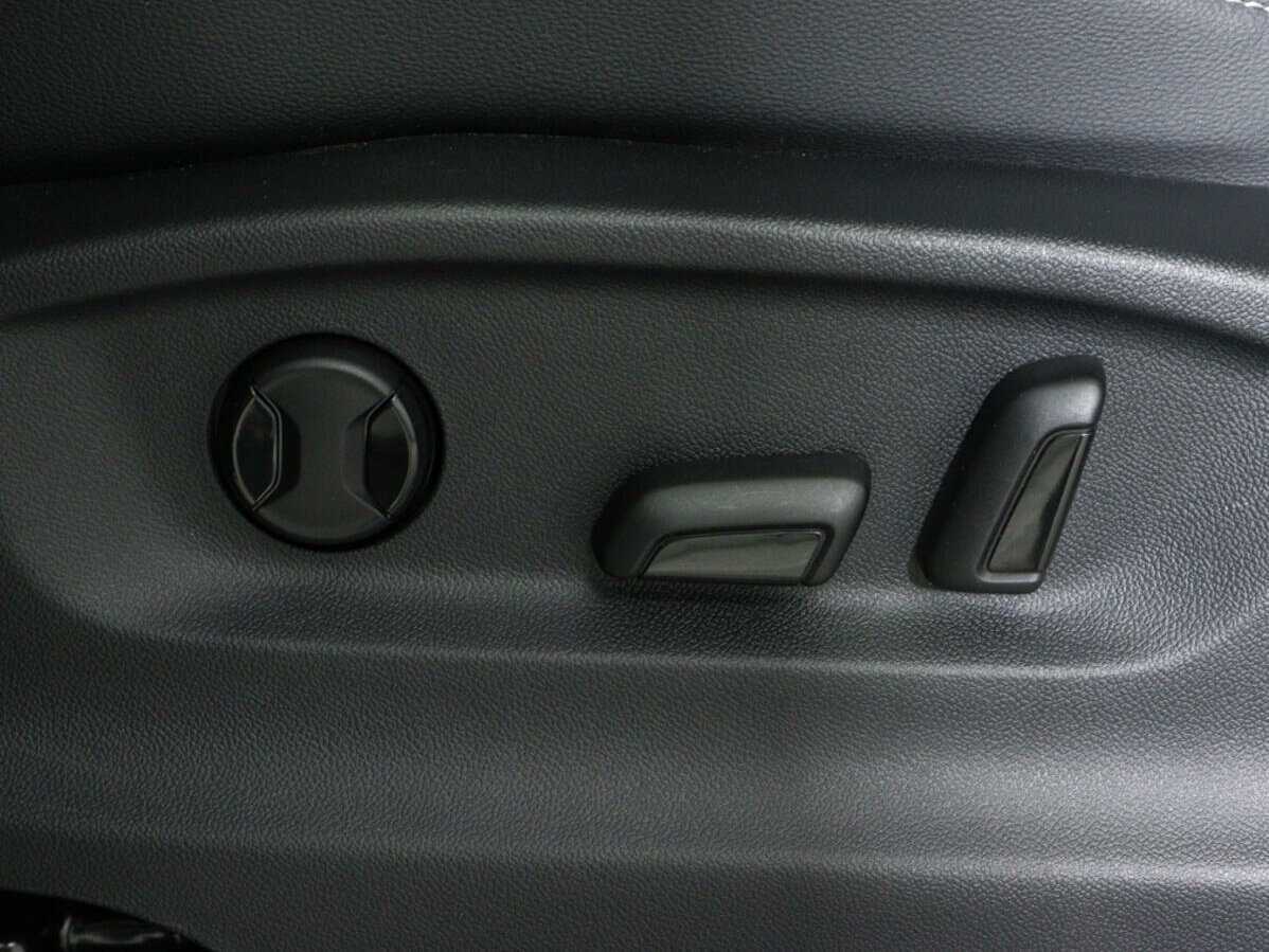 Volkswagen Tiguan L, 2023 Фото №19