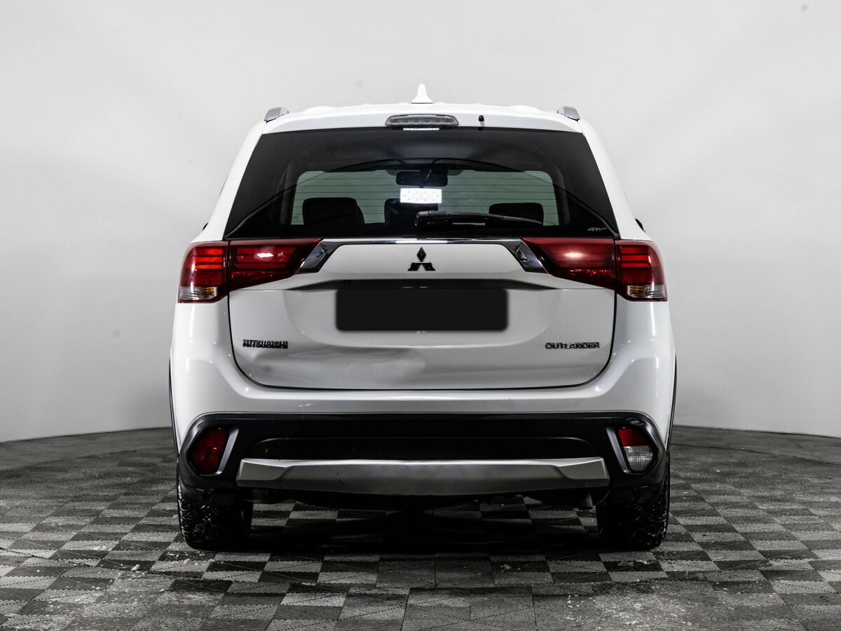 Mitsubishi Outlander III Рестайлинг 2, 2017 Фото №5
