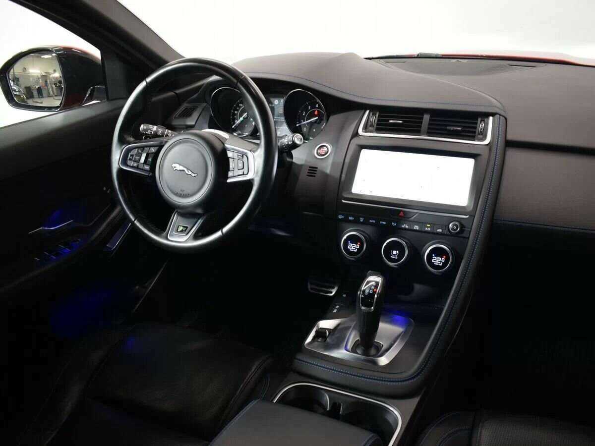 Jaguar E-Pace, 2020 Фото №6