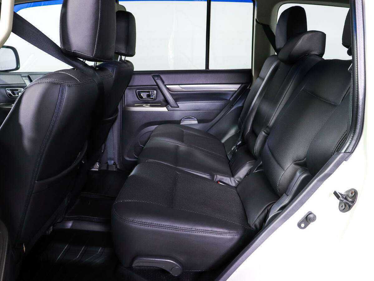 Mitsubishi Pajero, 2021 Фото №8