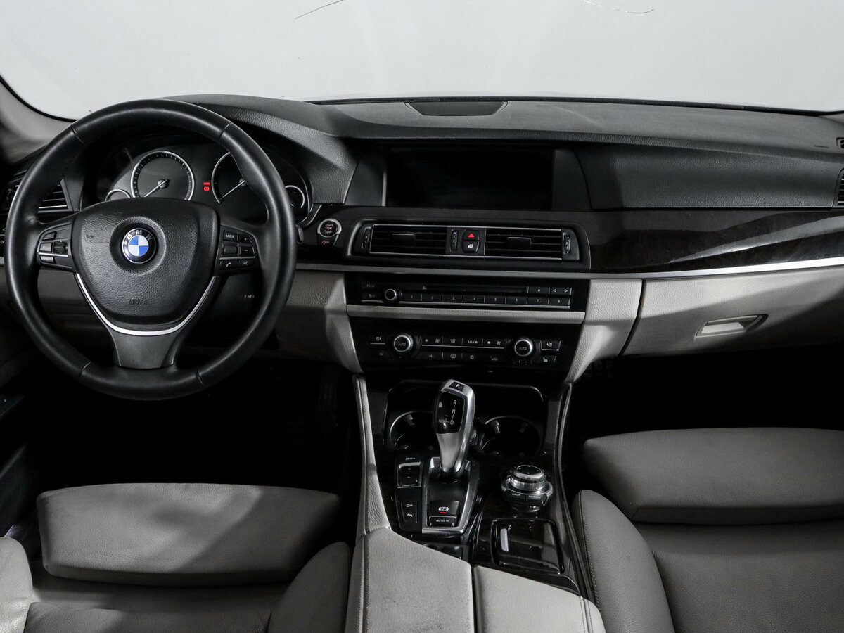 BMW 5 серии 528i xDrive VI (F10/F11/F07), 2011 Фото №9