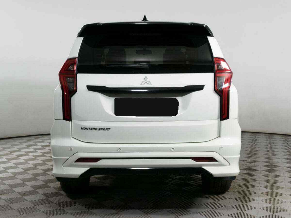 Mitsubishi Montero Sport, 2022 Фото №5