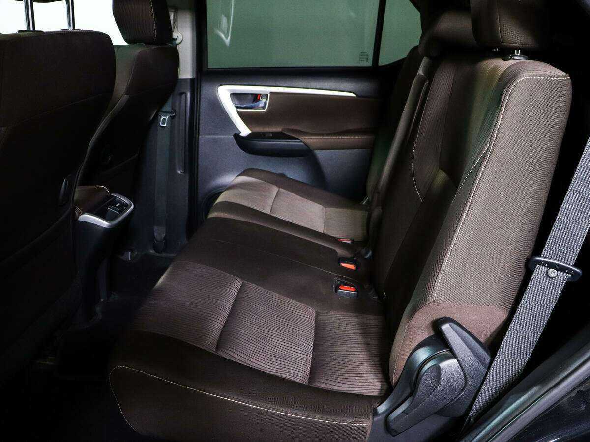 Toyota Fortuner, 2018 Фото №8