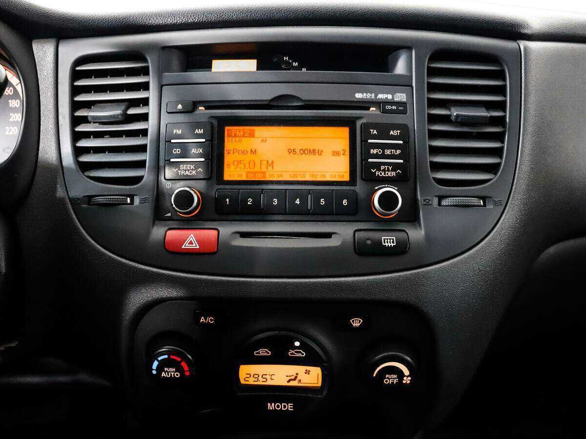 Kia Rio, 2009 Фото №11