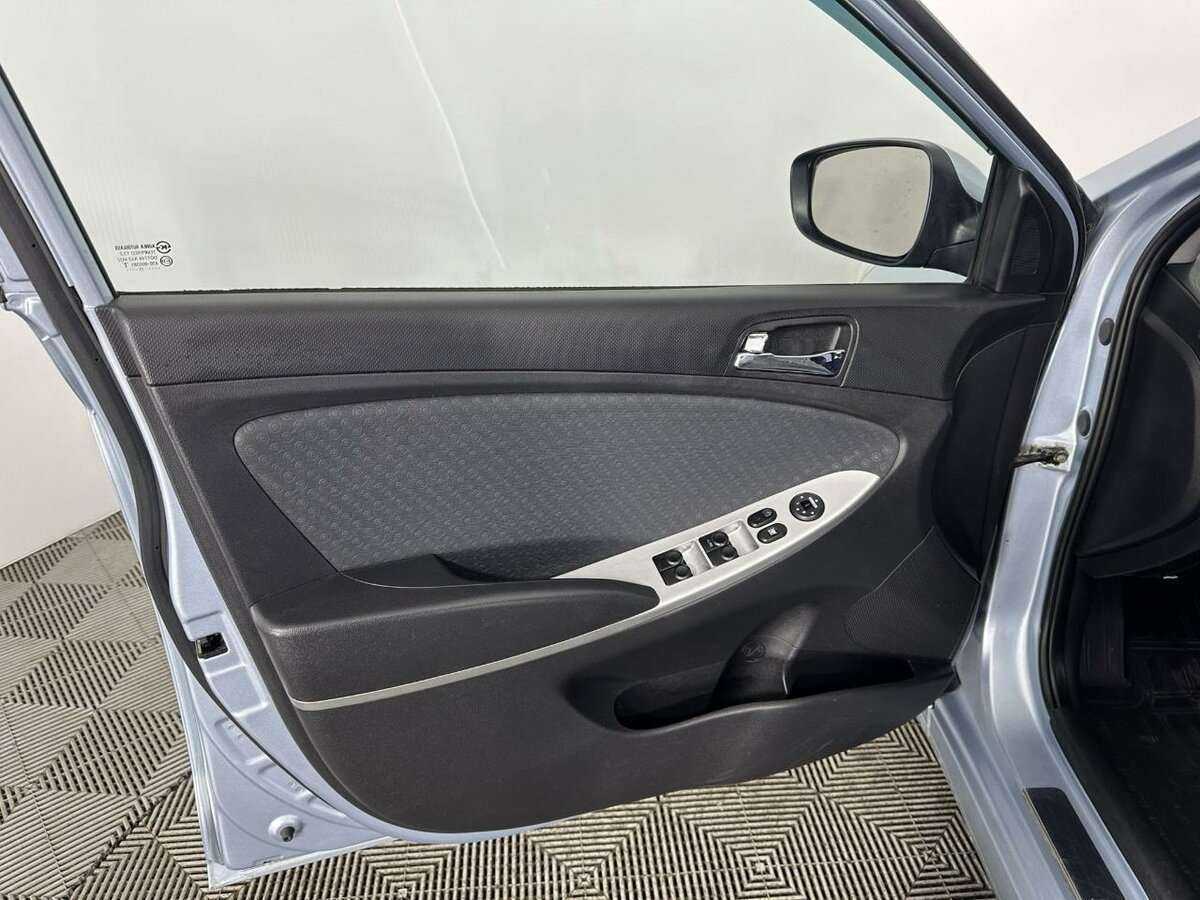 Hyundai Solaris, 2011 Фото №8