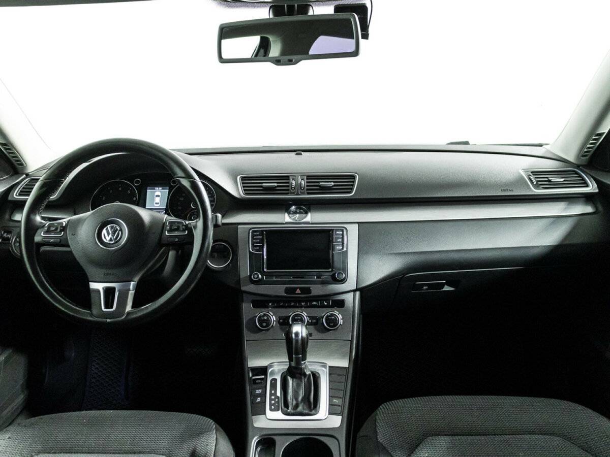 Volkswagen Passat B7, 2012 Фото №12