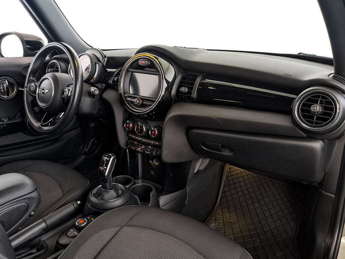 Mini Hatch Cooper, 2020 Фото №9