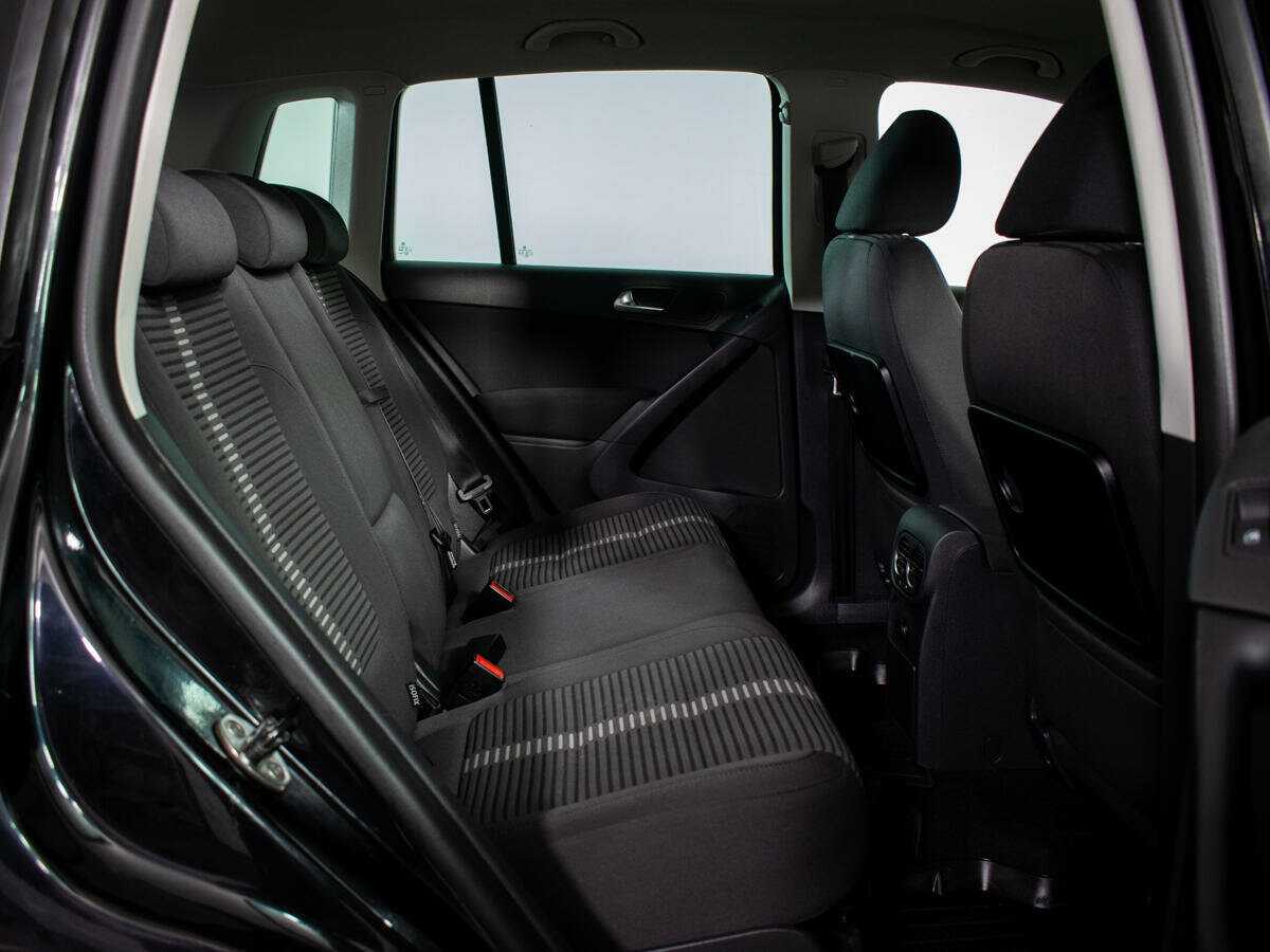 Volkswagen Tiguan, 2010 Фото №8