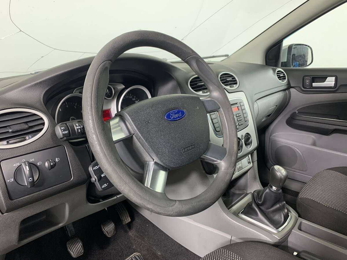 Ford Focus, 2011 Фото №9
