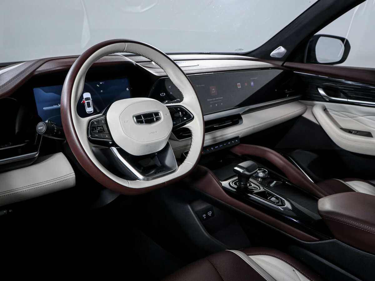 Geely Monjaro I, 2023 Фото №10