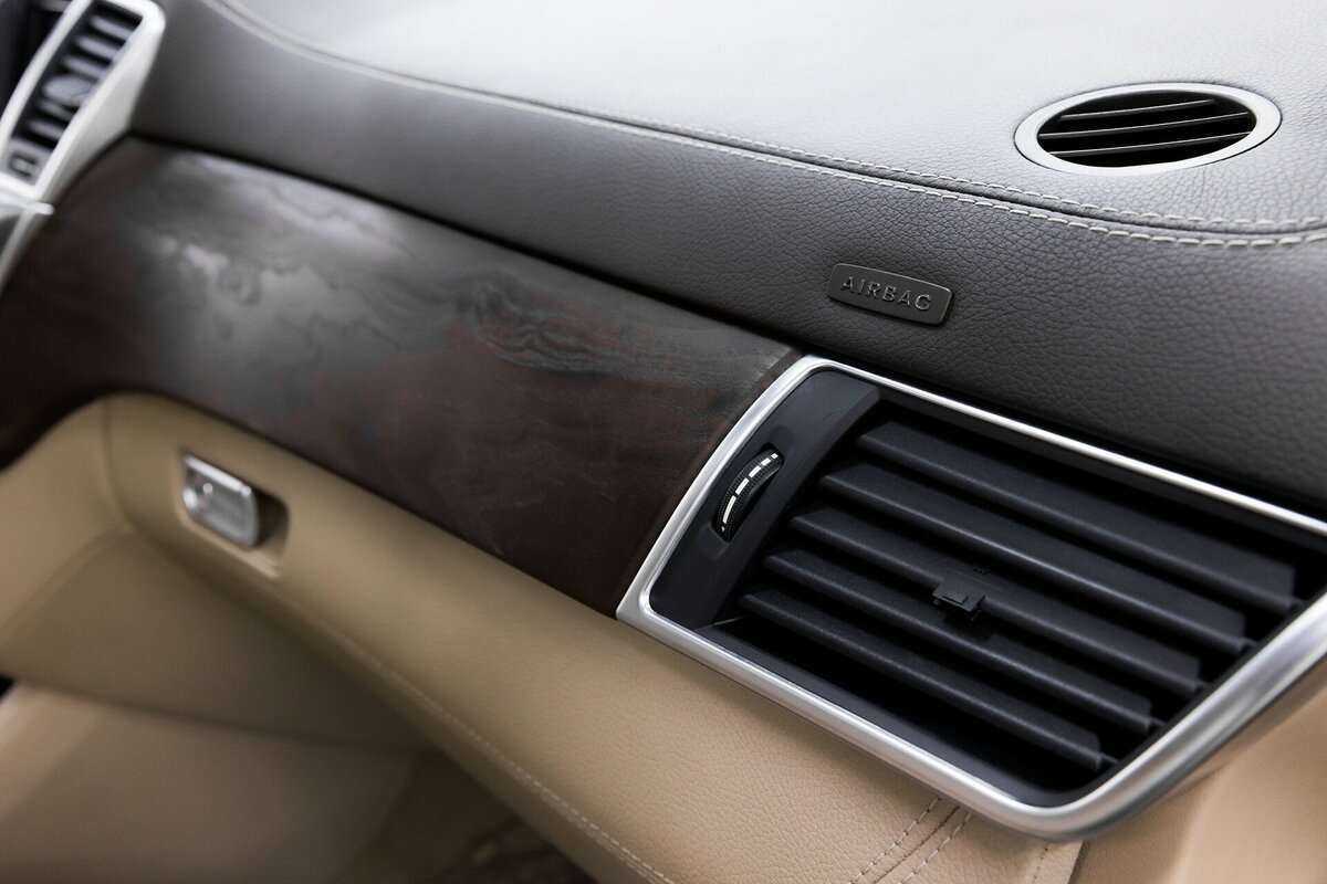 Mercedes-Benz M-Класс AMG 63 AMG, 2013 Фото №14