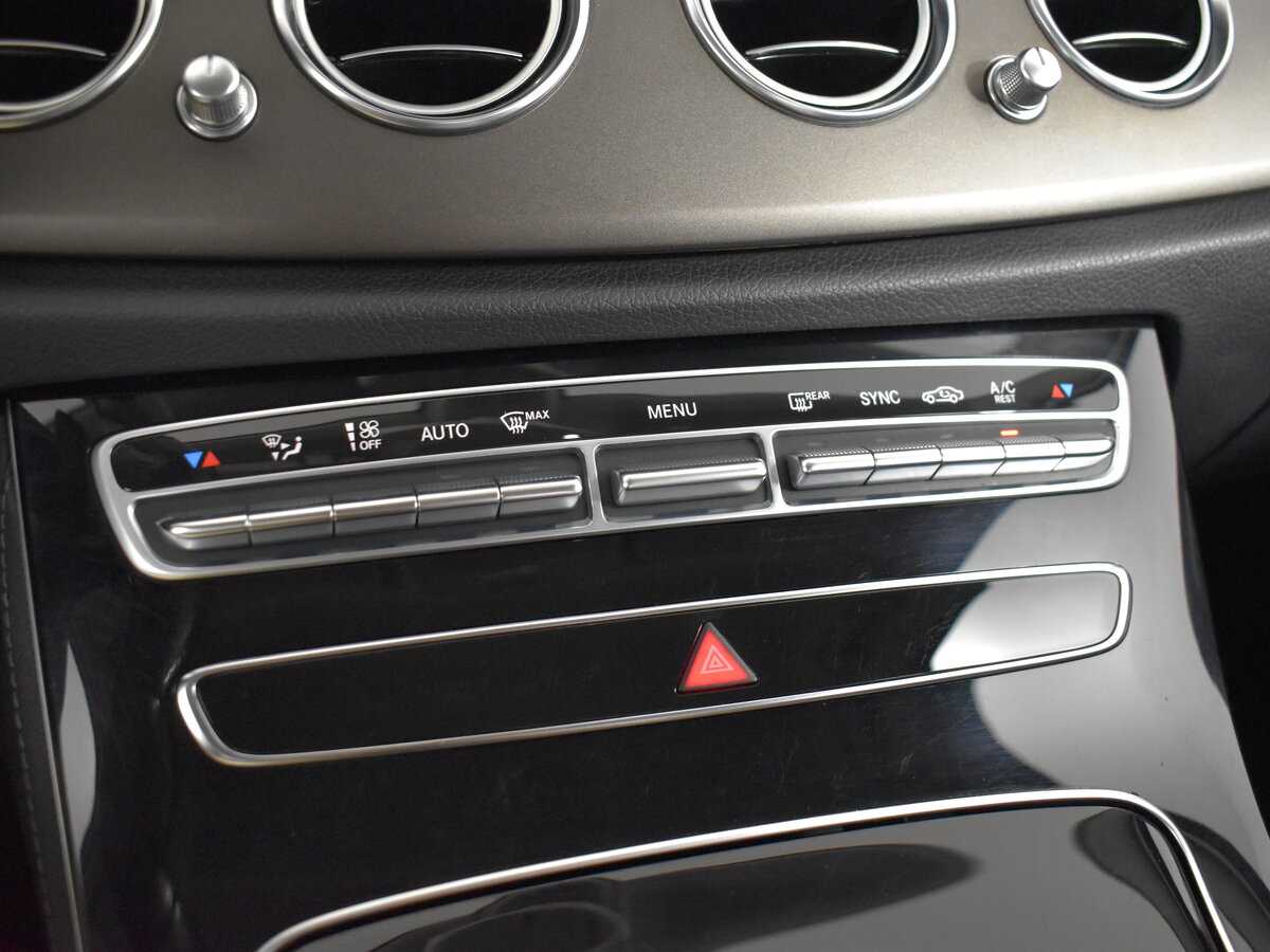 Mercedes-Benz E-Класс 200, 2016 Фото №16