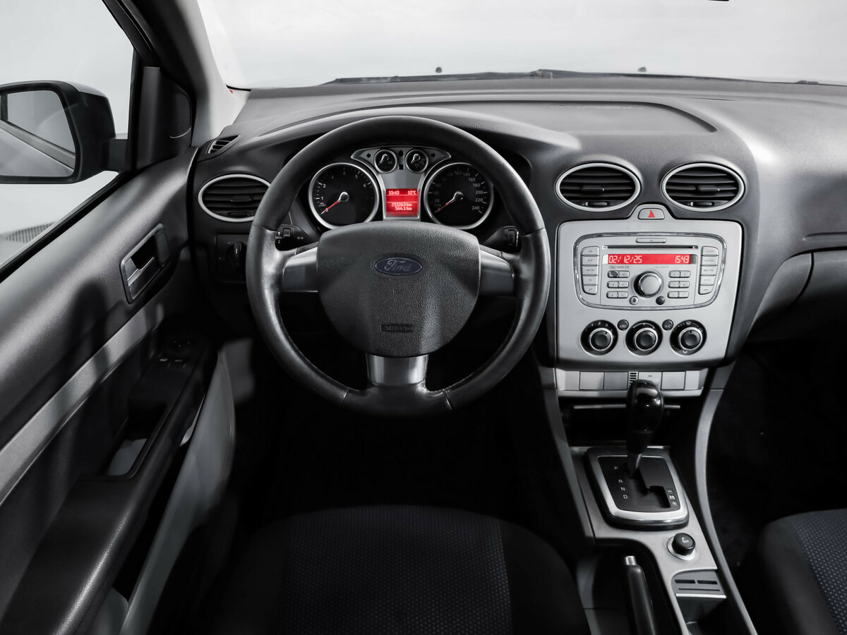 Ford Focus II Рестайлинг, 2008 Фото №8