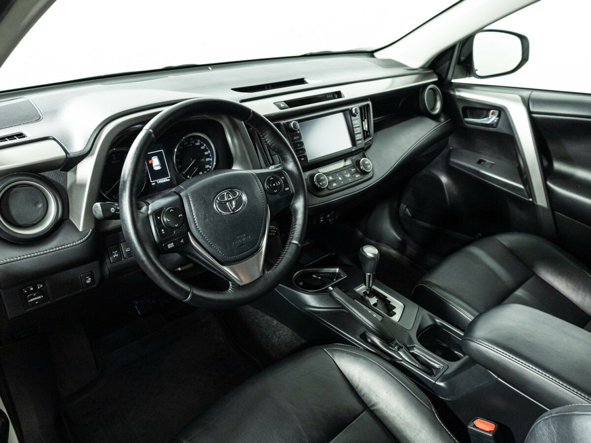 Toyota RAV4 IV (XA40) Рестайлинг, 2017 Фото №9
