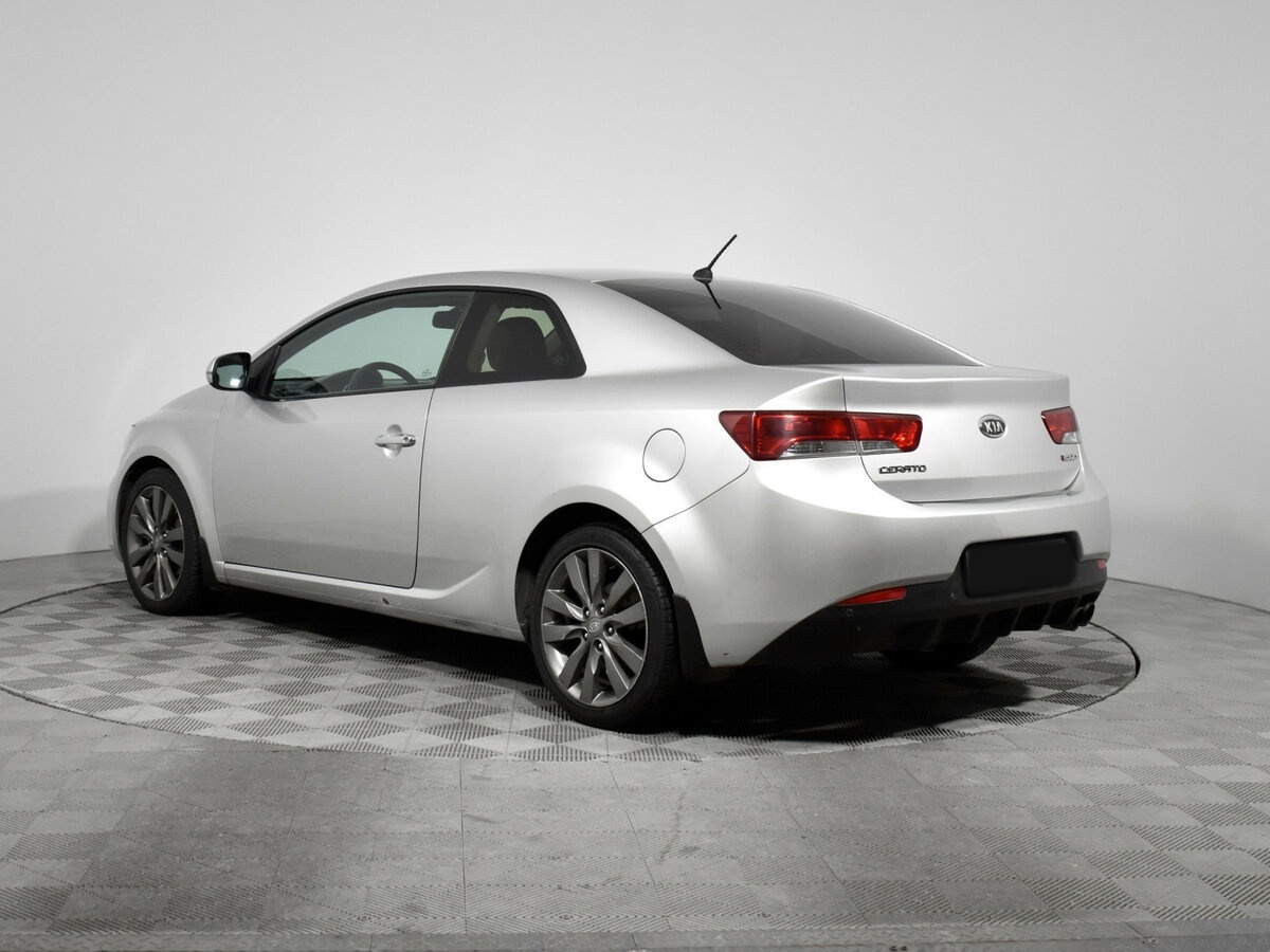 Kia Cerato Koup II, 2011 Фото №7