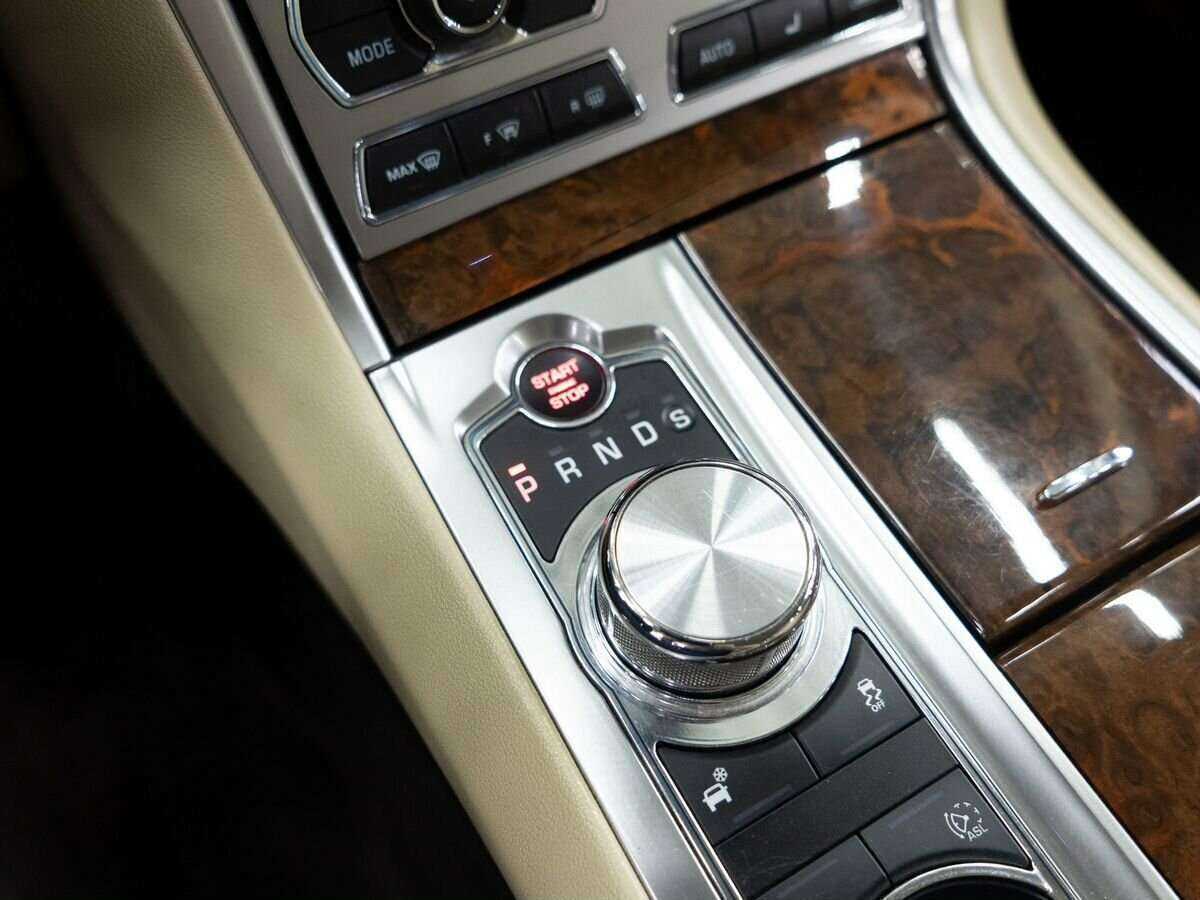 Jaguar XF, 2011 Фото №13