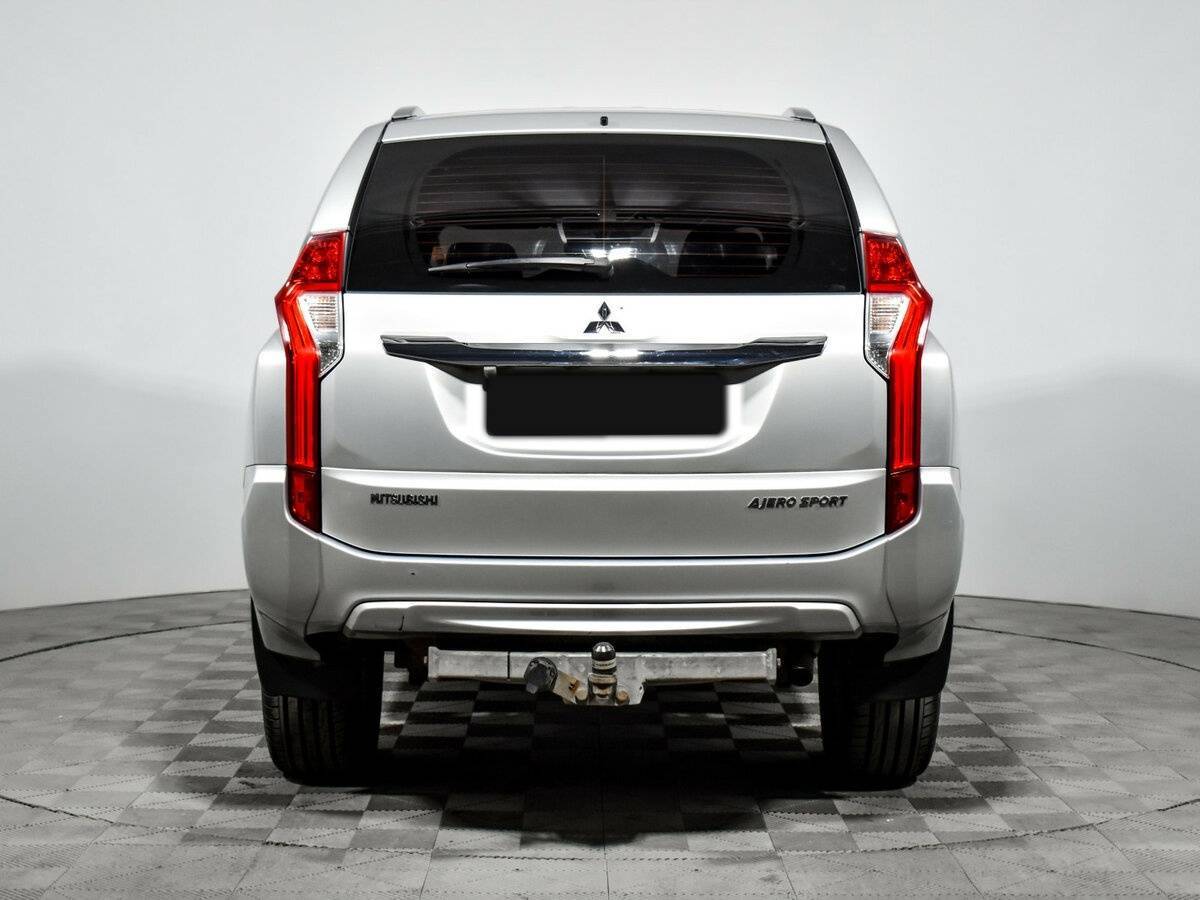 Mitsubishi Pajero Sport, 2018 Фото №5