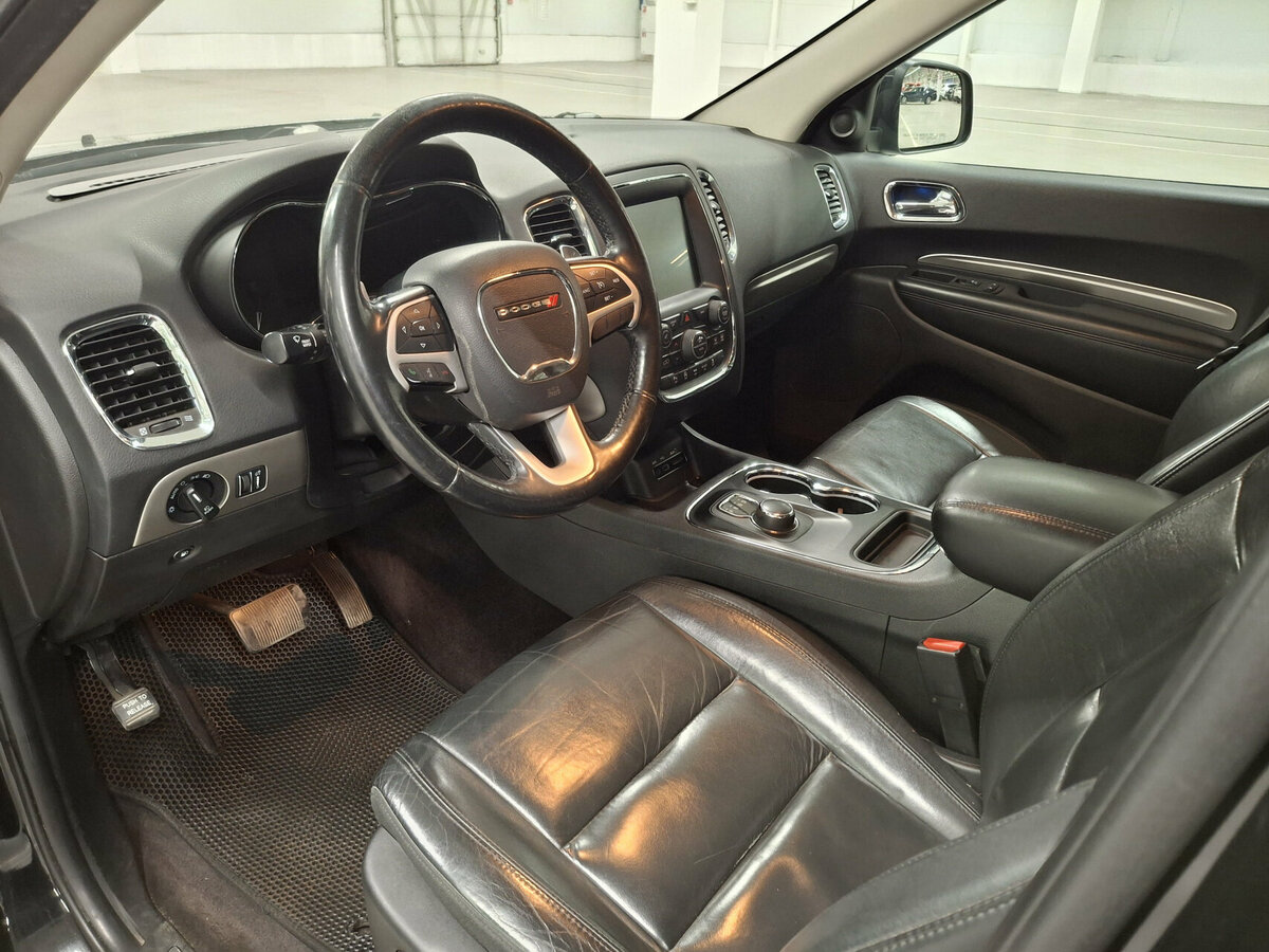 Dodge Durango III Рестайлинг, 2017 Фото №15