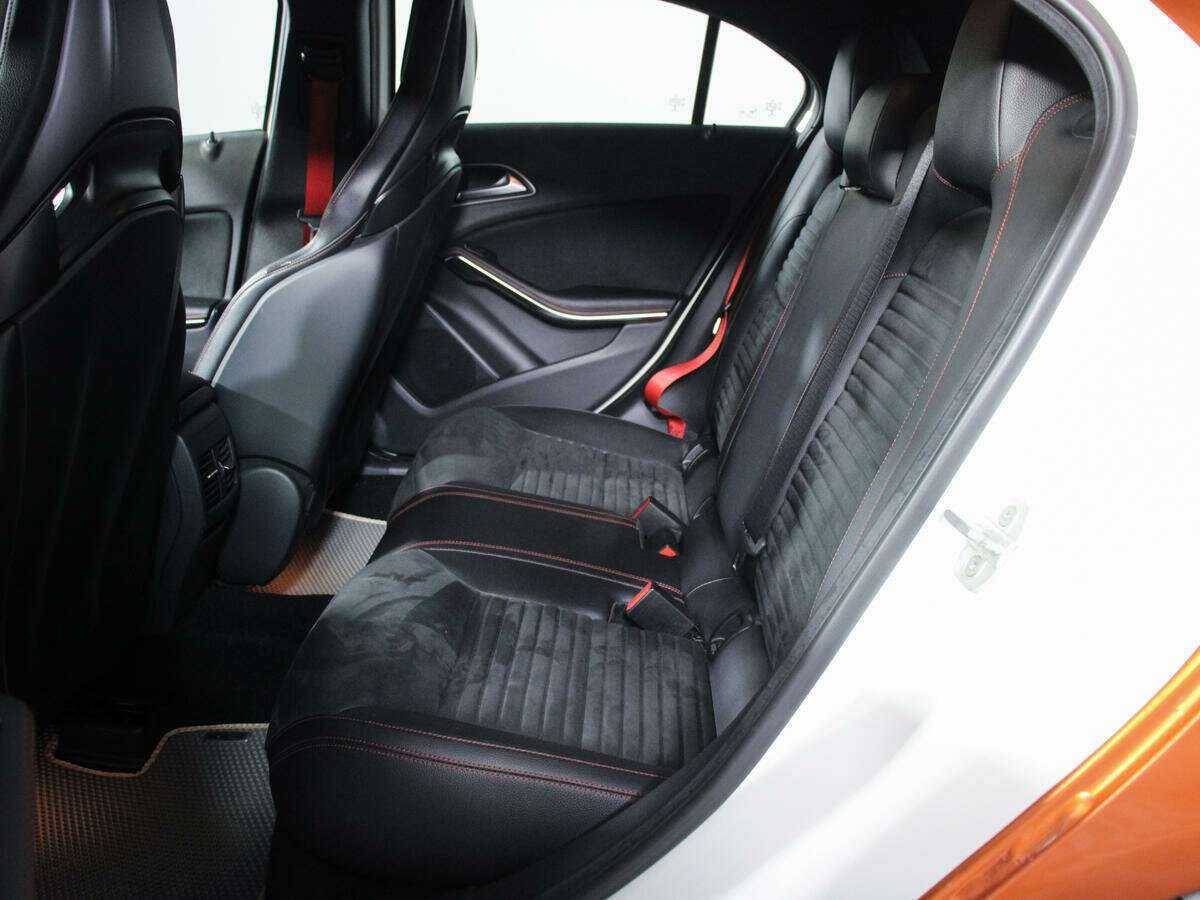 Mercedes-Benz A-Класс AMG 45 AMG, 2015 Фото №8