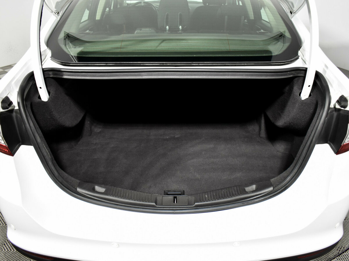 Ford Mondeo V, 2017 Фото №16