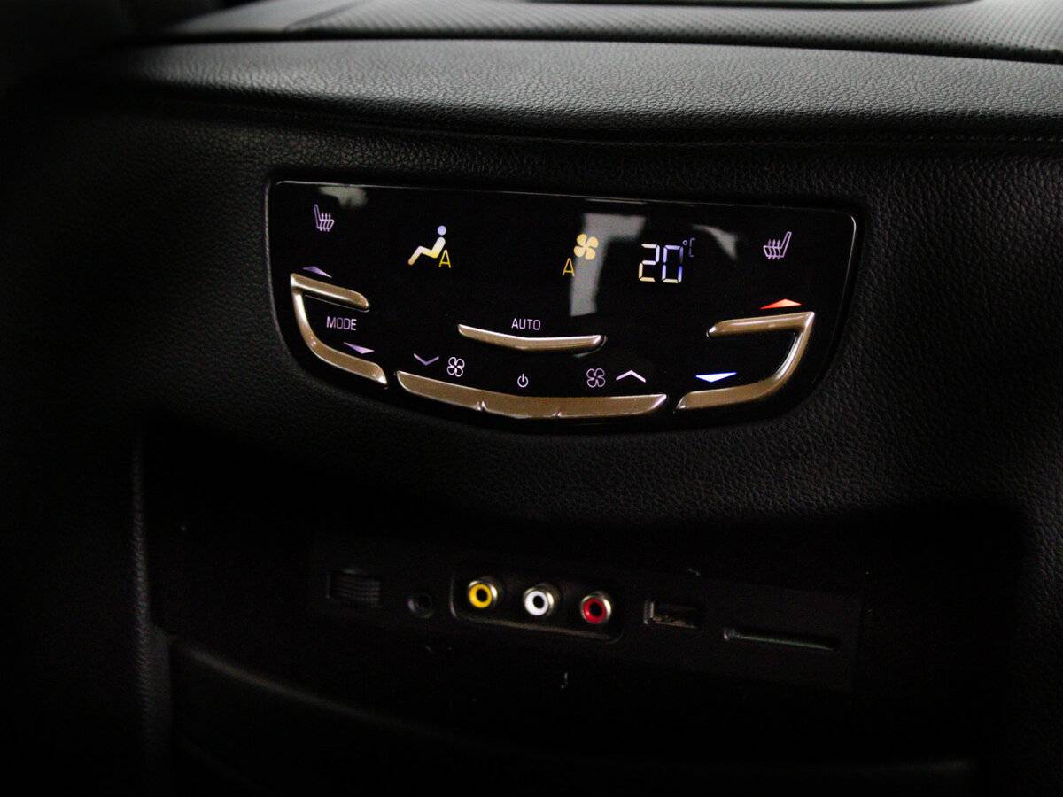 Cadillac Escalade IV, 2016 Фото №16