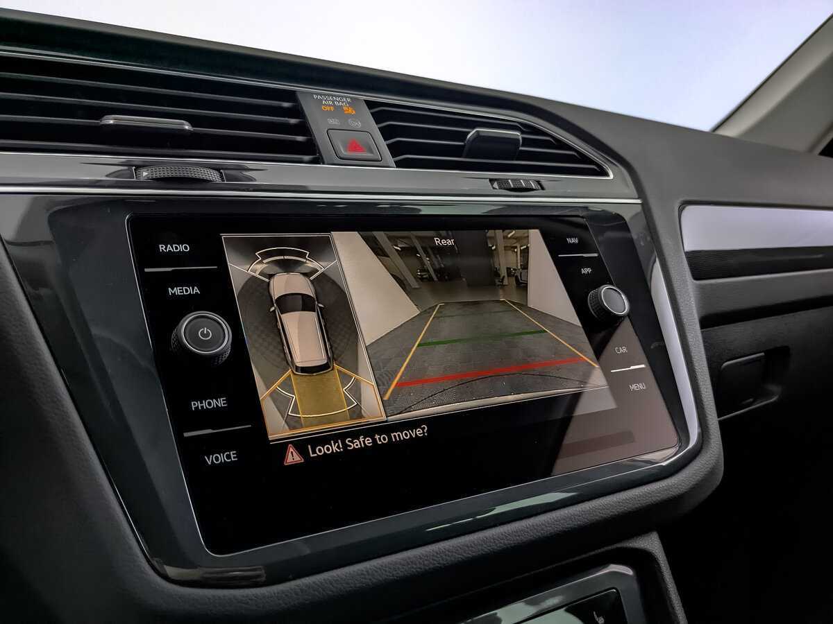 Volkswagen Tiguan, 2021 Фото №24