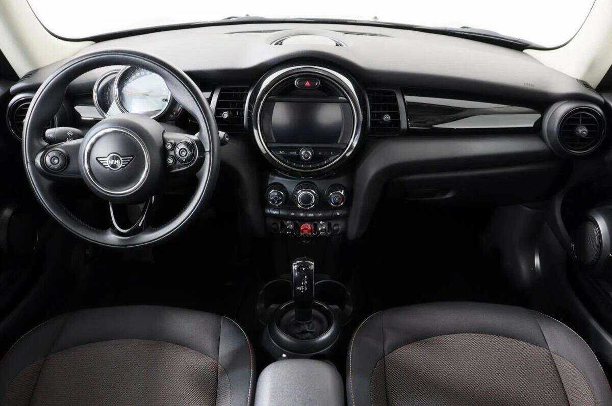 Mini Hatch Cooper, 2018 Фото №11