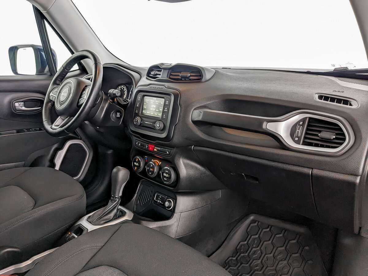 Jeep Renegade, 2017 Фото №9