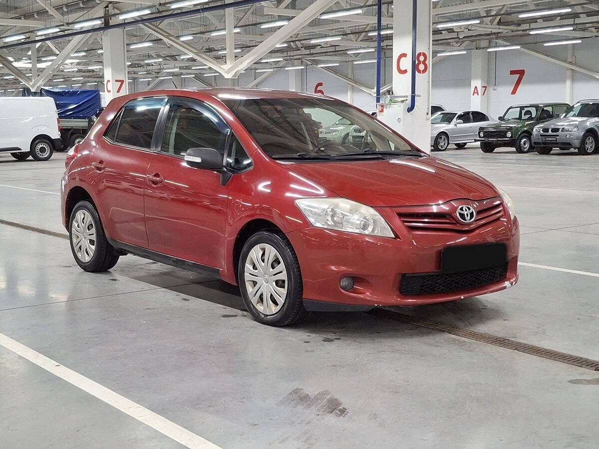 Toyota Auris I Рестайлинг, 2010 Фото №3