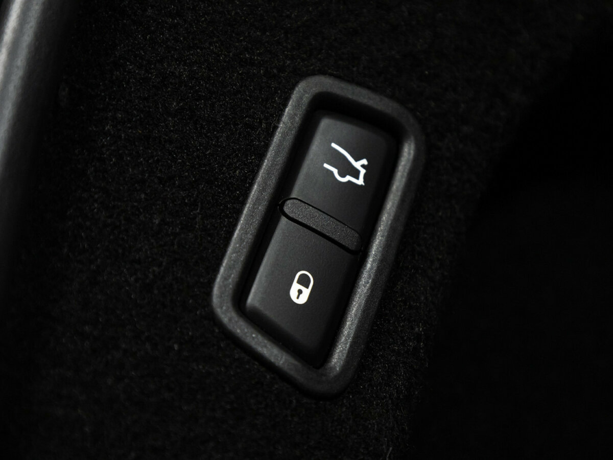 Maserati Levante I, 2017 Фото №12