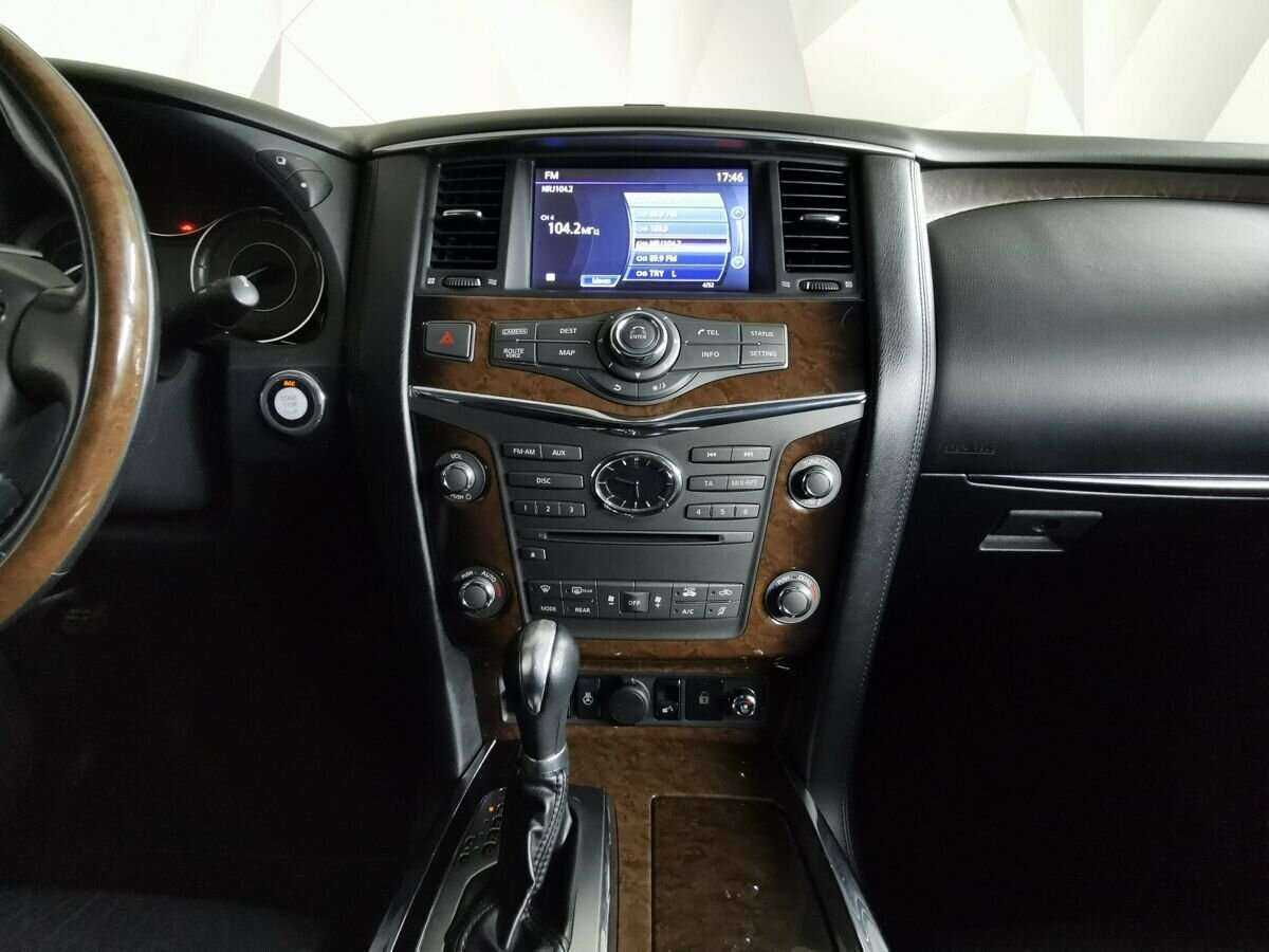 Infiniti QX56, 2012 Фото №10