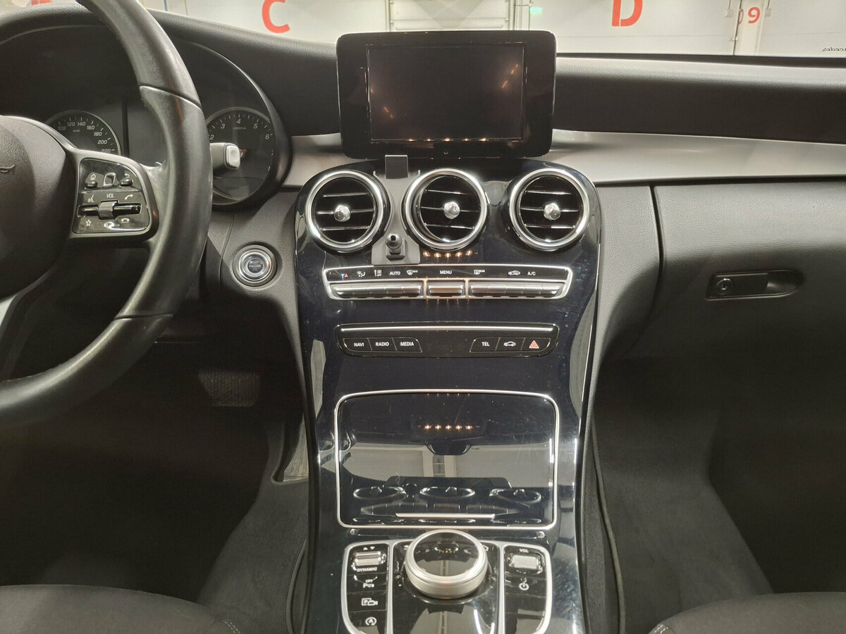 Mercedes-Benz C-Класс 180 IV (W205) Рестайлинг, 2018 Фото №13
