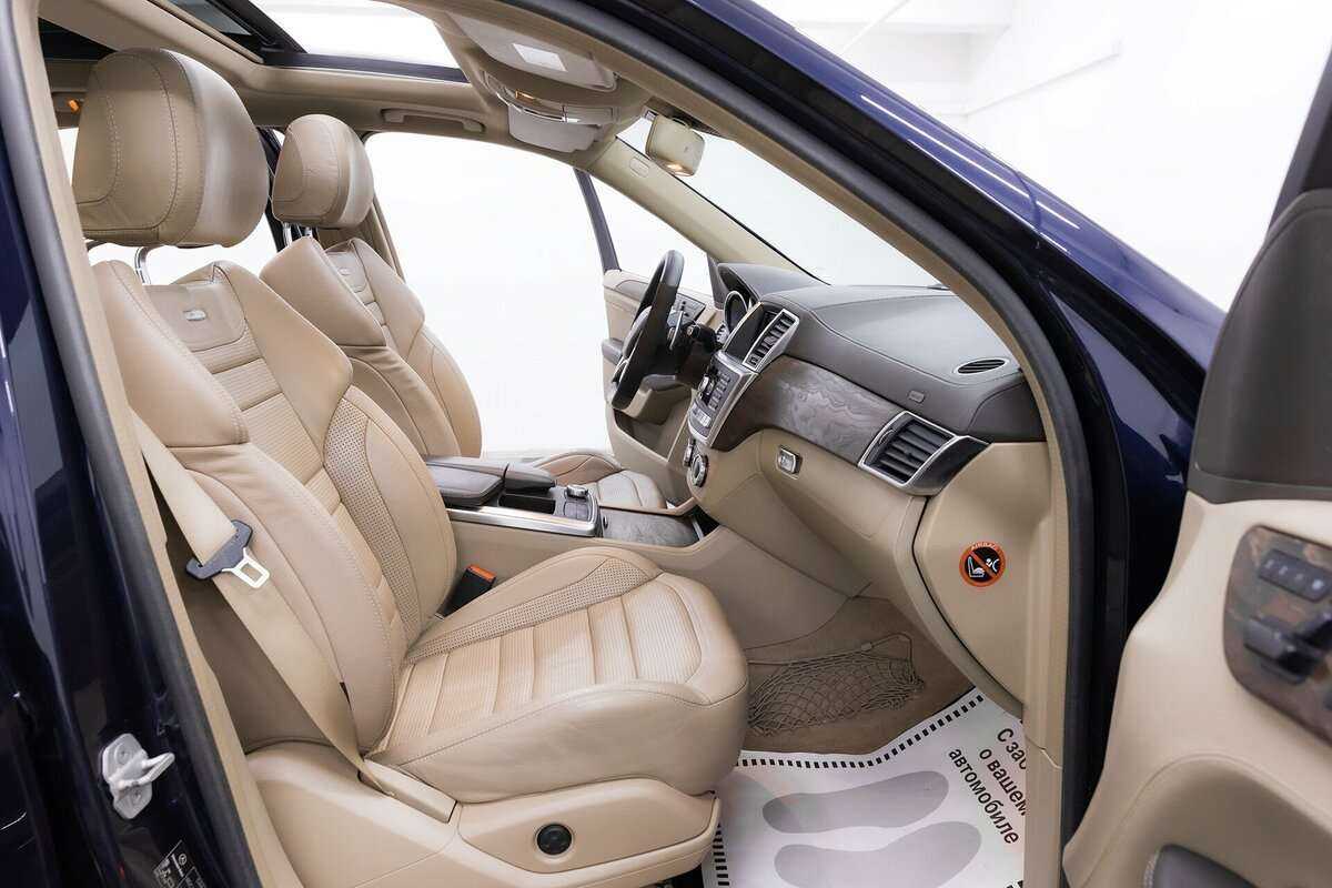 Mercedes-Benz M-Класс AMG 63 AMG, 2013 Фото №16