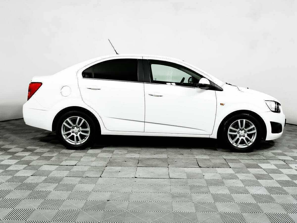 Chevrolet Aveo, 2014 Фото №4