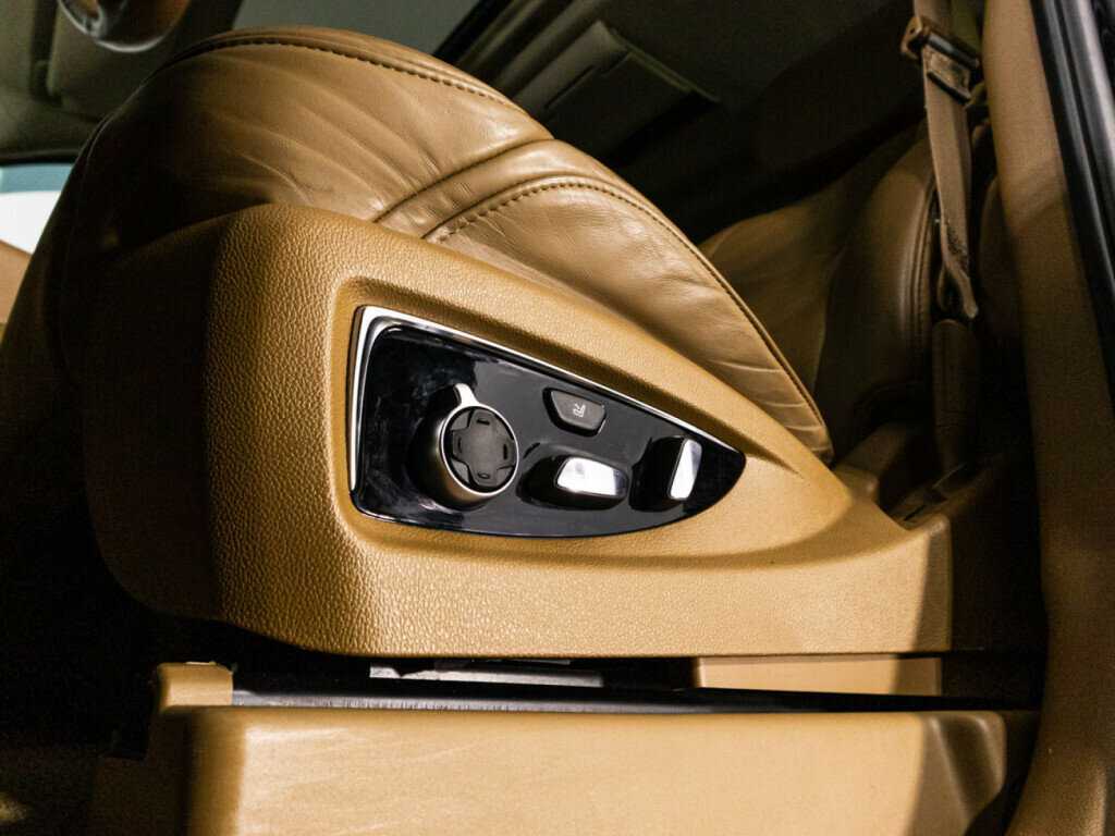 Cadillac Escalade, 2015 Фото №30