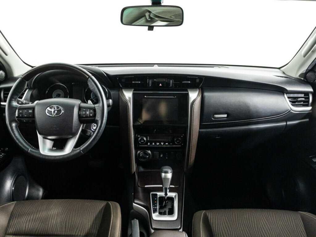 Toyota Fortuner, 2019 Фото №11