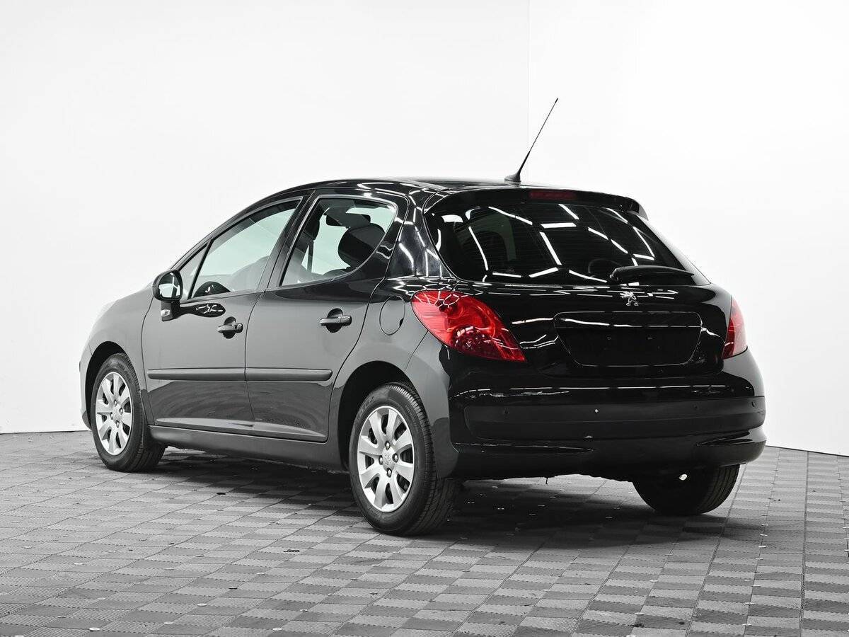 Peugeot 207, 2008 Фото №3
