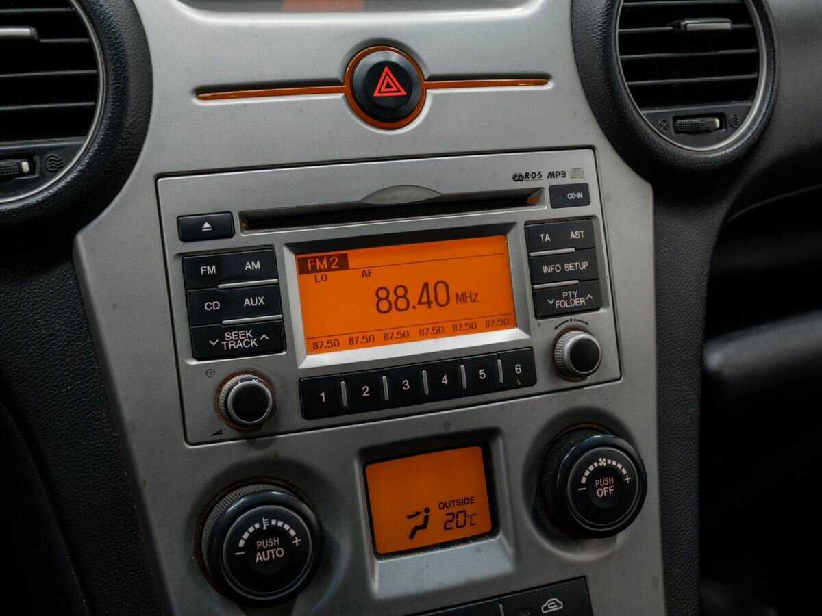 Kia Carens, 2010 Фото №17