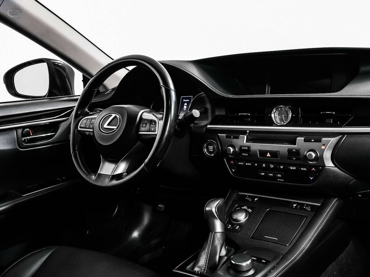 Lexus ES 200, 2016 Фото №9