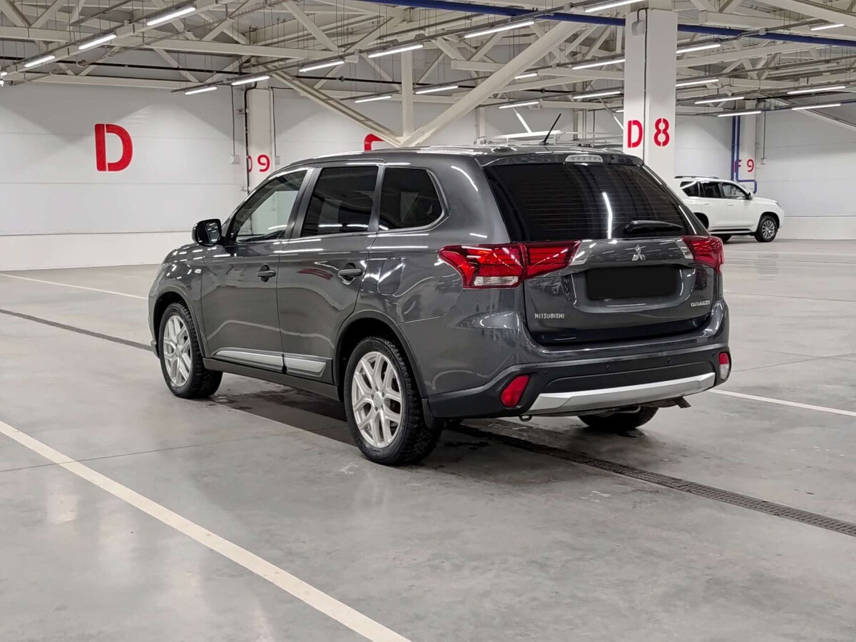 Mitsubishi Outlander III Рестайлинг 2, 2016 Фото №7