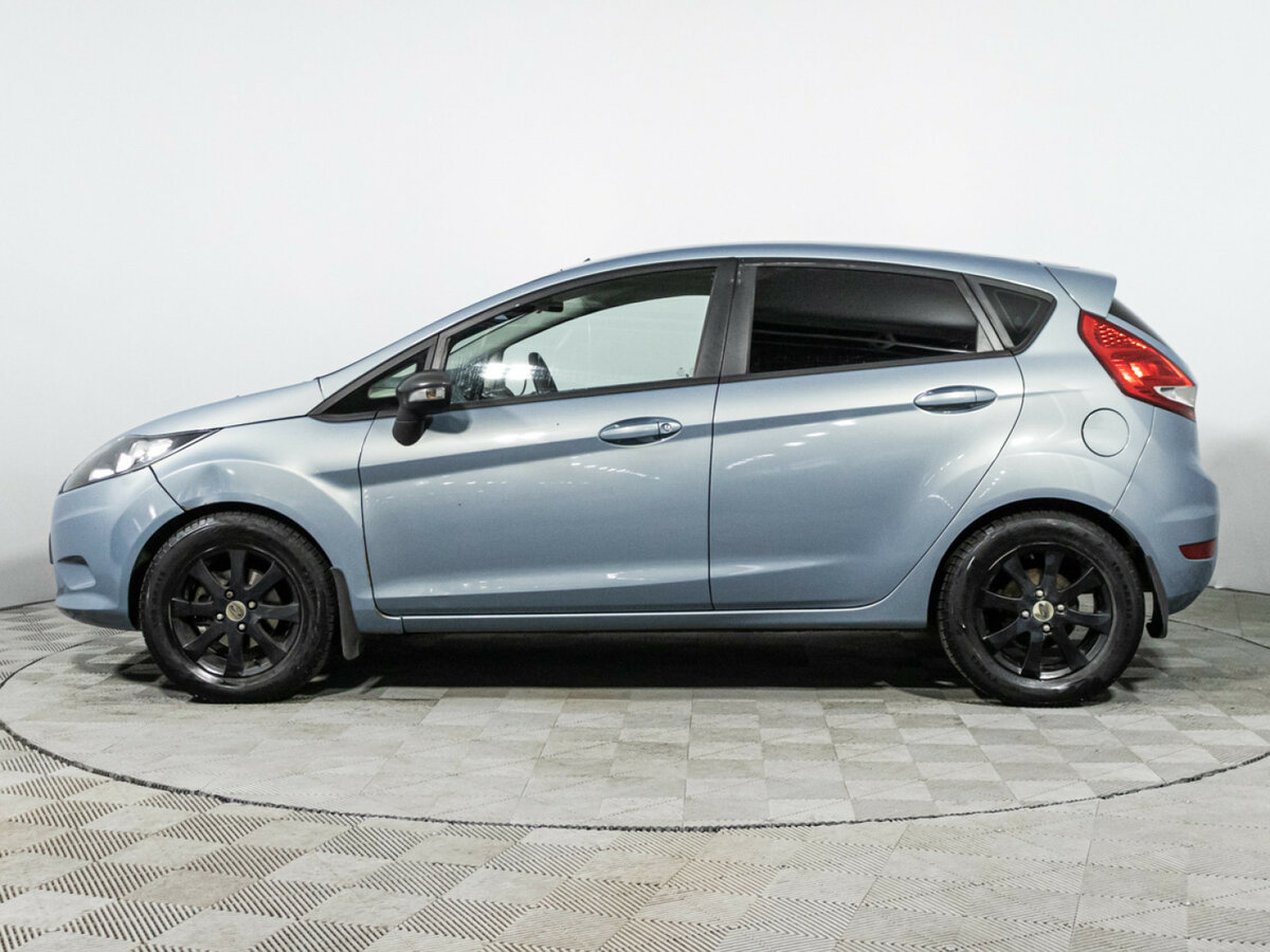 Ford Fiesta Mk6, 2009 Фото №8