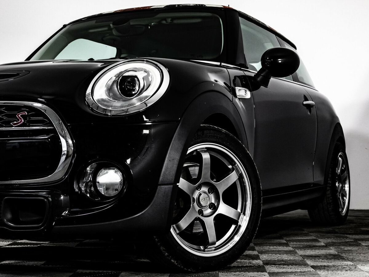Mini Hatch Cooper S III (F55/F56), 2015 Фото №2
